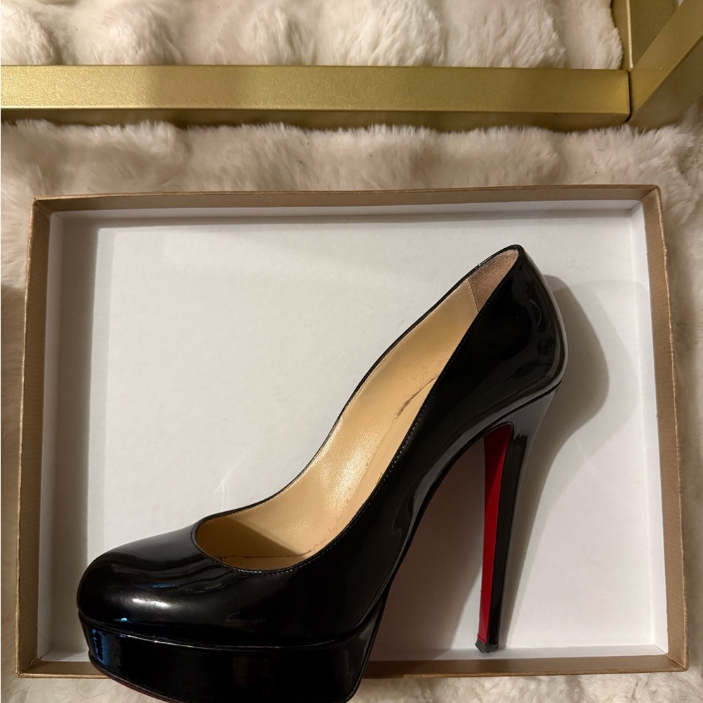 Black High Heel Pumps